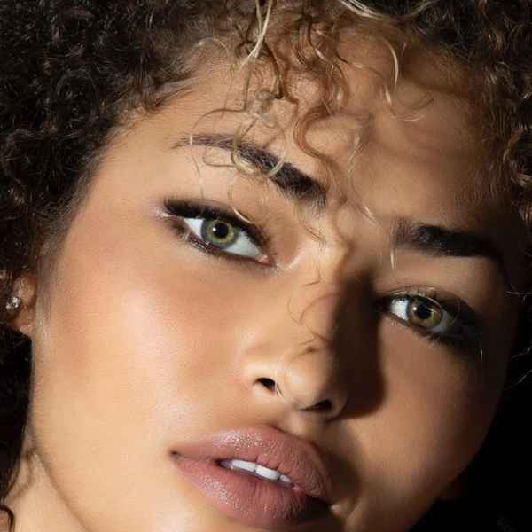 Ana O.